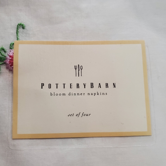 NWT Pottery Barn Bloom Dinner Napkins - 100% Cotton - Picture 2 of 5